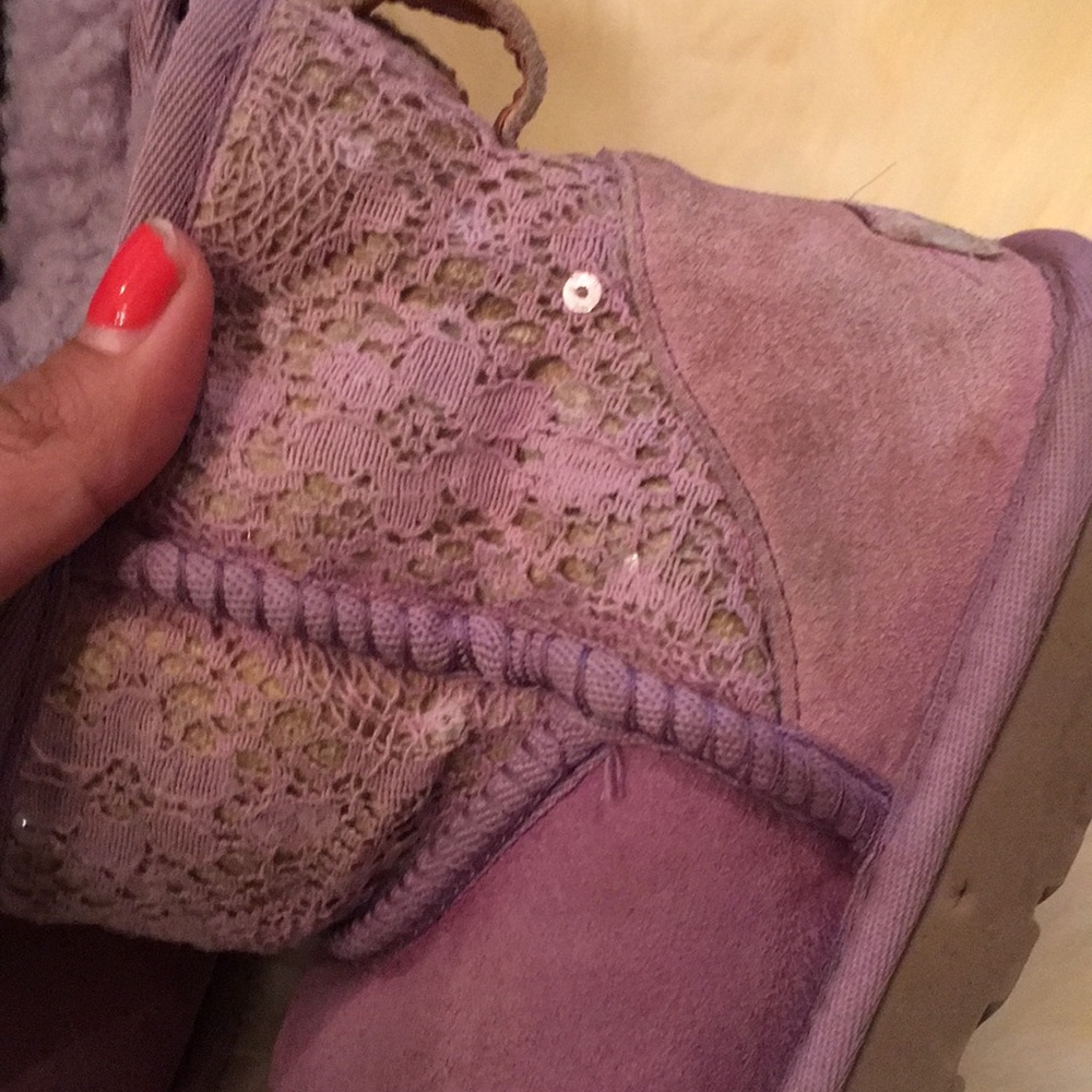 Uggs - Picture 5 of 6
